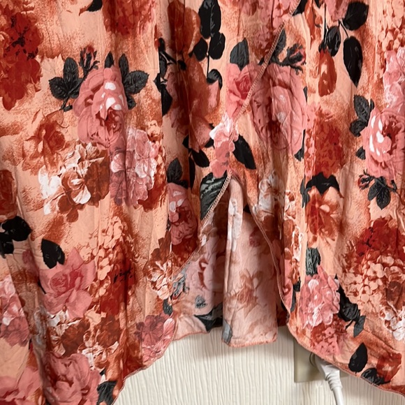 Tiered Floral Maxi Dress - Picture 4 of 10